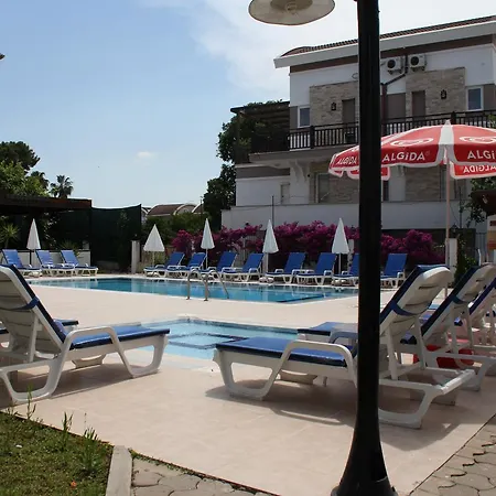 Minta Aparthotel 2*